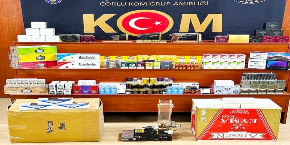 Silah ve Çok Sayıda Kaçak Ürün Ele Geçirildi 8 Silah ve Çok Sayıda Kaçak Ürün Ele Geçirildi