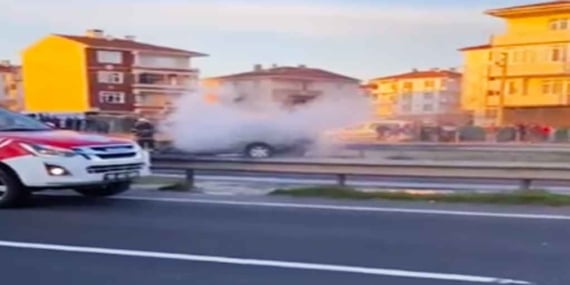 Cumhuriyet Mahallesinde Cip Alev Aldı