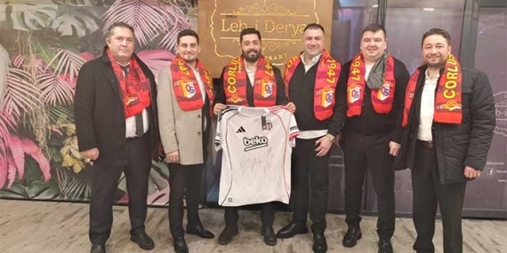 Çorlu Beşiktaşlı İşadamları Derneği Başkanı Burhan Okatan İmzalı Beşiktaş Formasını Kaptırmadı