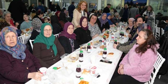 Ergene Belediyesi İftarları Paşaköy ve Pınarbaşı’nda Başladı