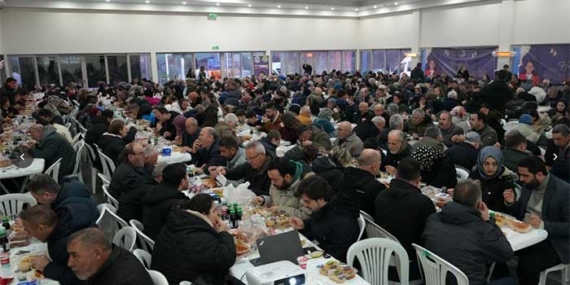 Esenler’de Gönül Sofrası Kuruldu